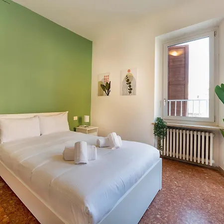 Italianflat - *