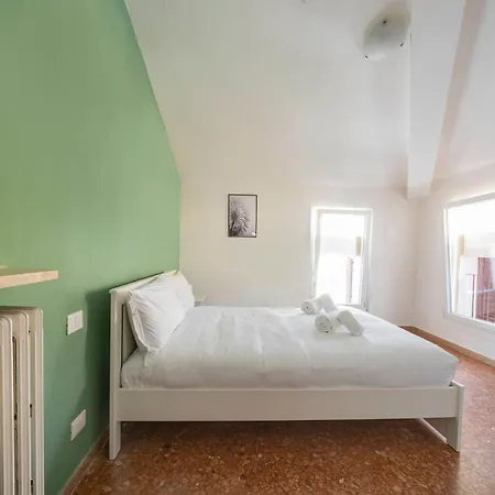 Italianflat - *
