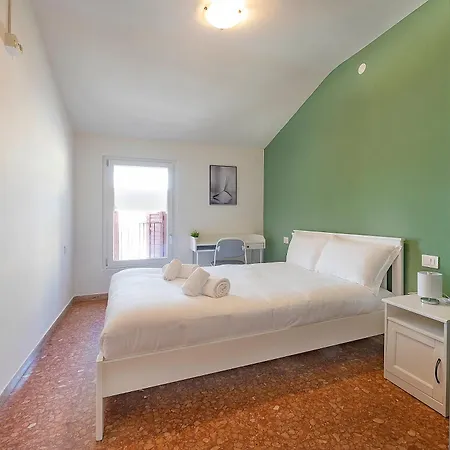 Italianflat - *