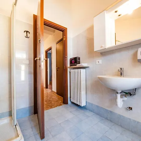 Gasthof Italianflat - *